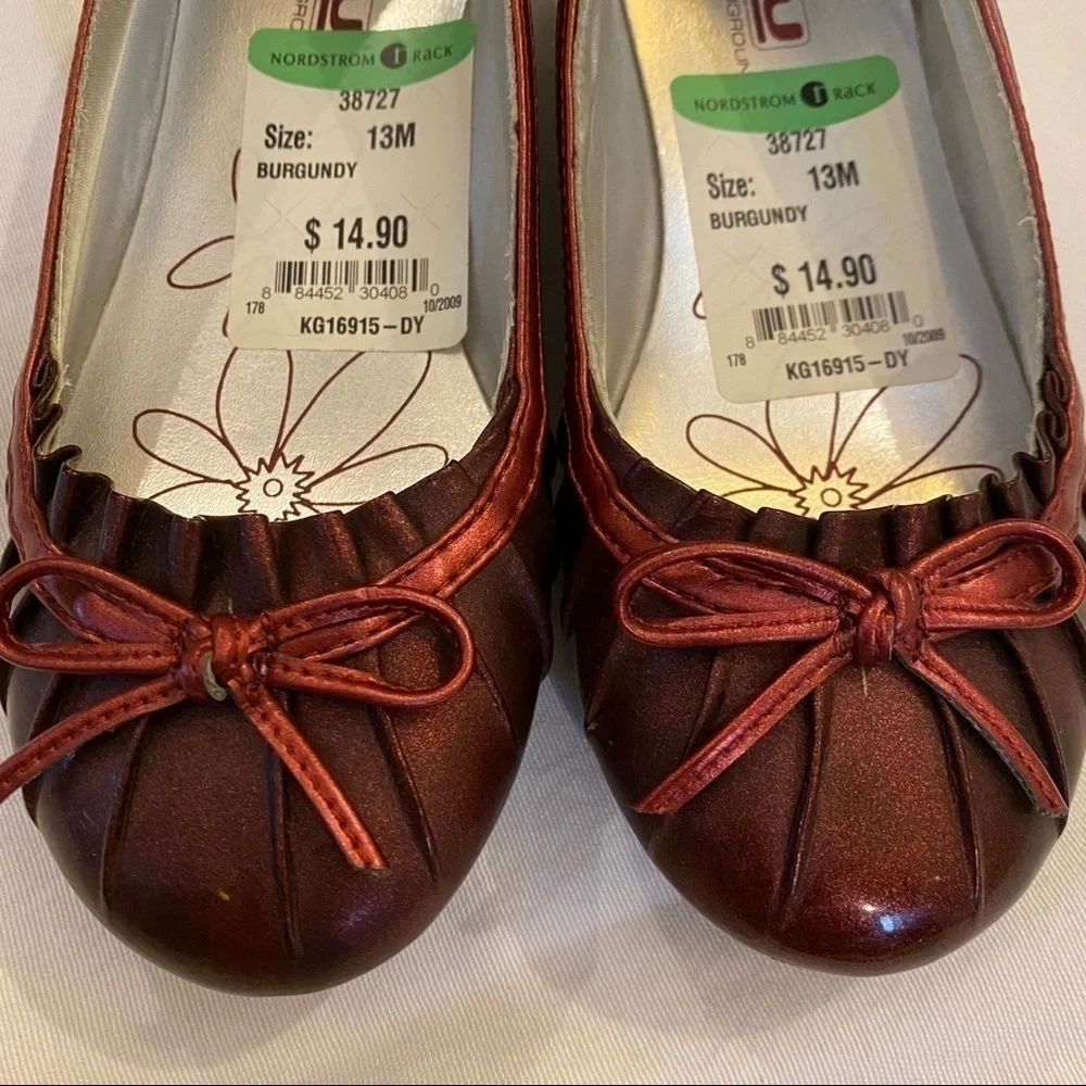 NWT~L.A. UNDERGROUND Girls Burgundy Shoes Size 13